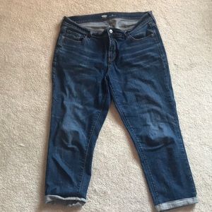 Old Navy Cropped Boyfriend jeans size 10